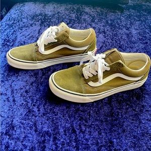 Forest green old skool VANS